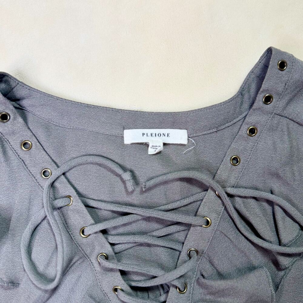 Pleione Ruffled Tied Tunic Blouse Gray Women’s Small Regency Shirttail Hem - Picture 8 of 16